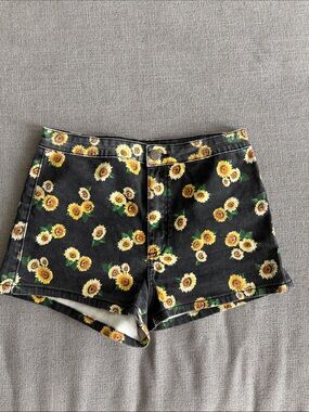 Forever 21 Sunflower Print Black Denim Women's Shorts Size 27
